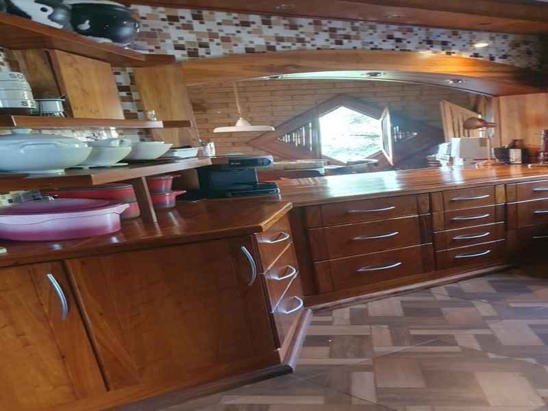 Exceptional Double-Storey Family Home close to the Vaaldam - Photo 5