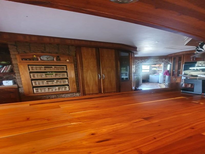 Exceptional Double-Storey Family Home close to the Vaaldam - Photo 3