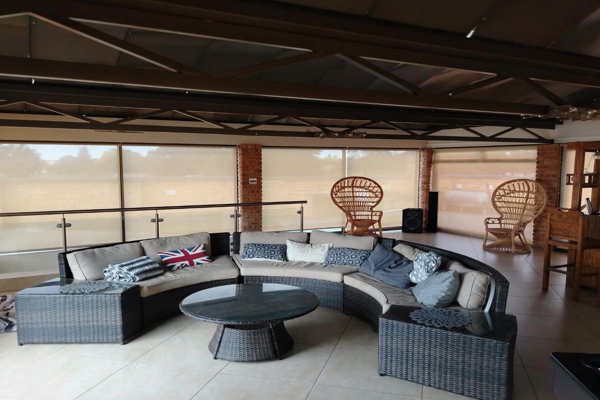 Luxurious triple storey riverfront residence on Kaalplaats AH - Photo 5