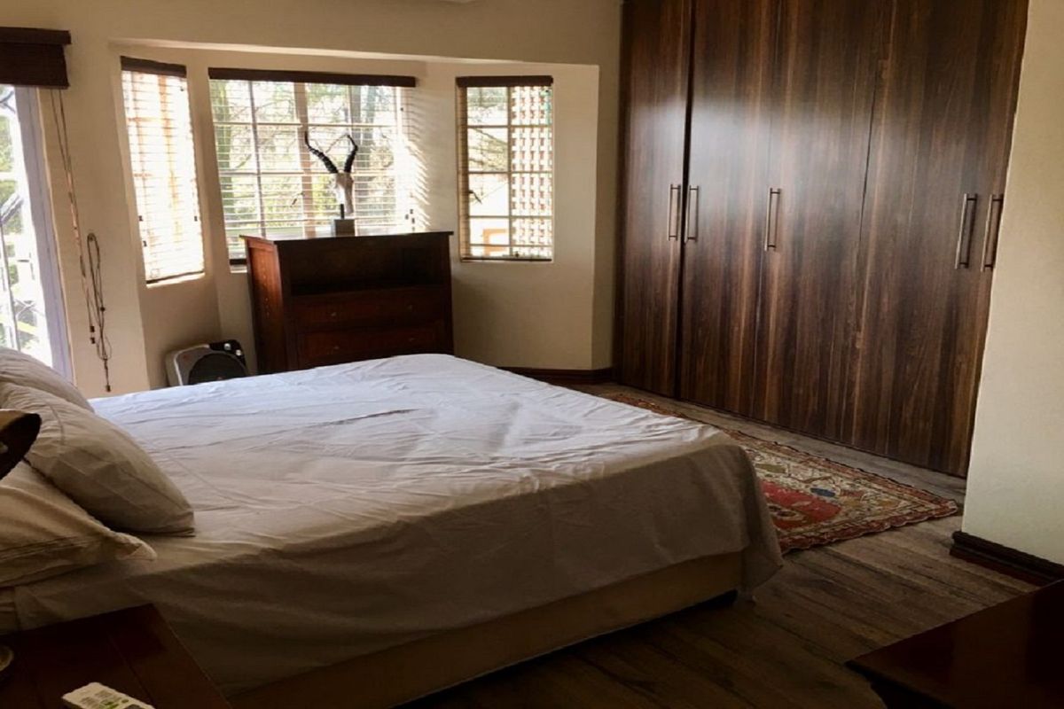 Stunning 3-bedroom home in the beautiful Sw 5 proper area - Photo 5