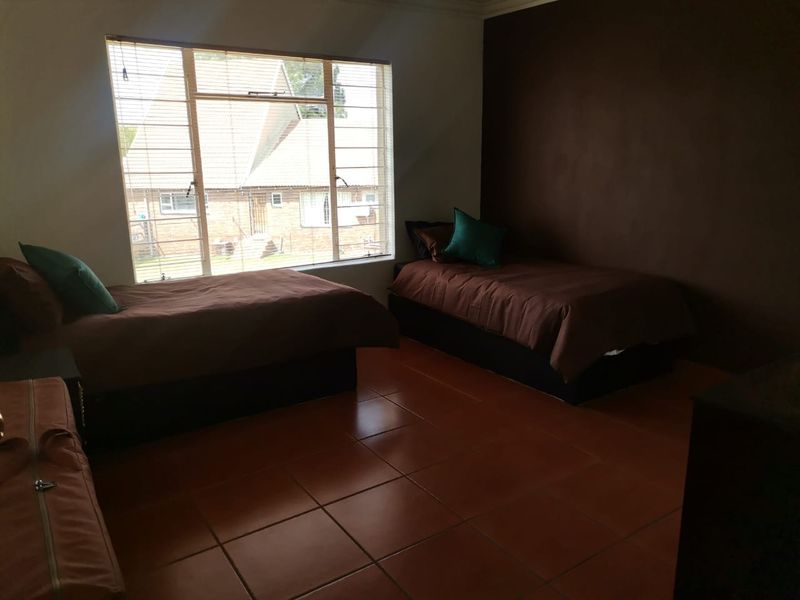 Spacious family home for sale - Photo 9