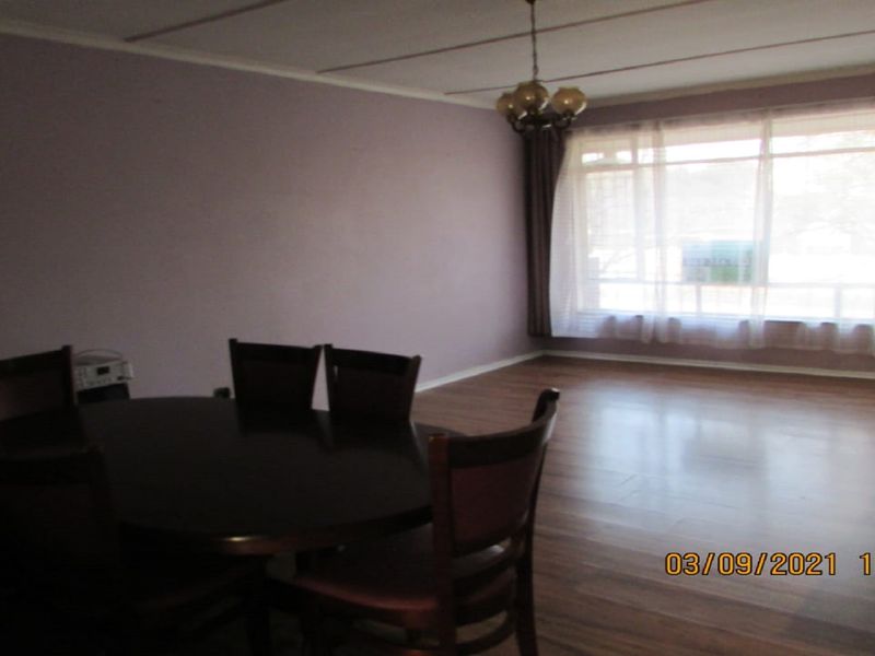 Lovely 2 bedroom at Trevesa Court - Photo 3