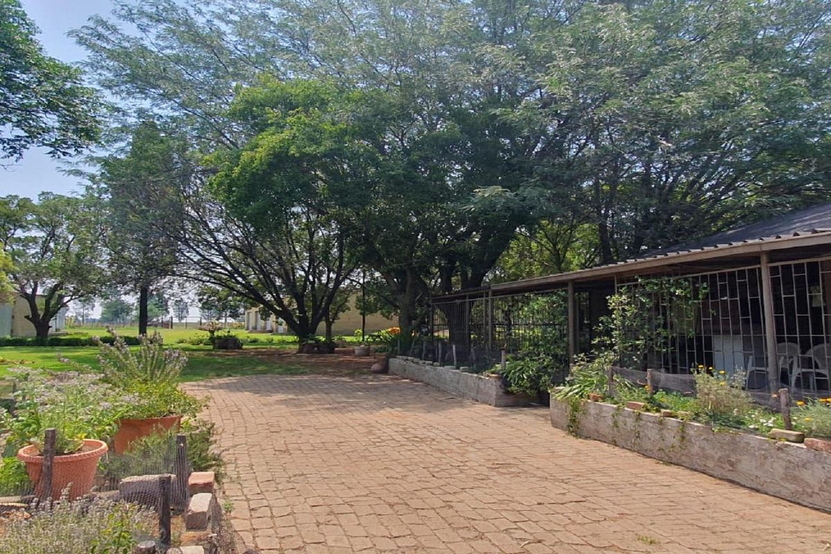 Gem in the Vaal with endless opportunity - Photo 2