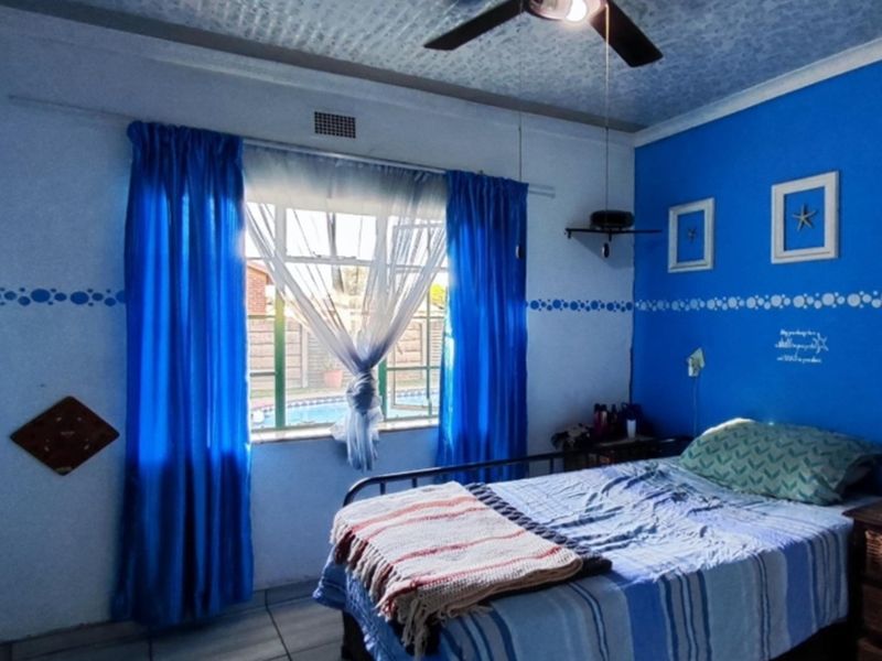 Lovely 3 bedroom home with flatlet Sw 1 - Photo 10