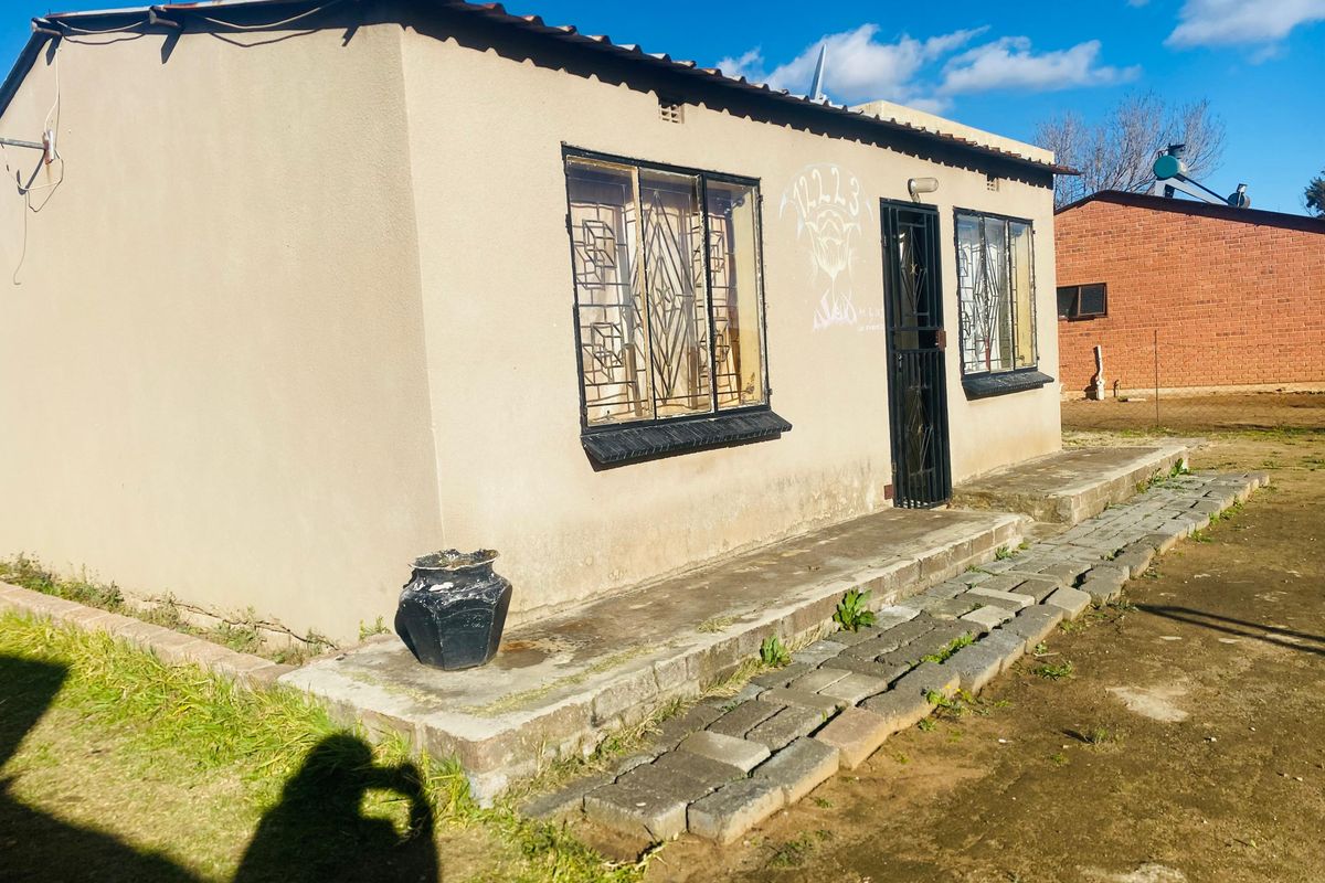 3 Bedroom house for sale at Zamdela. - Photo 4