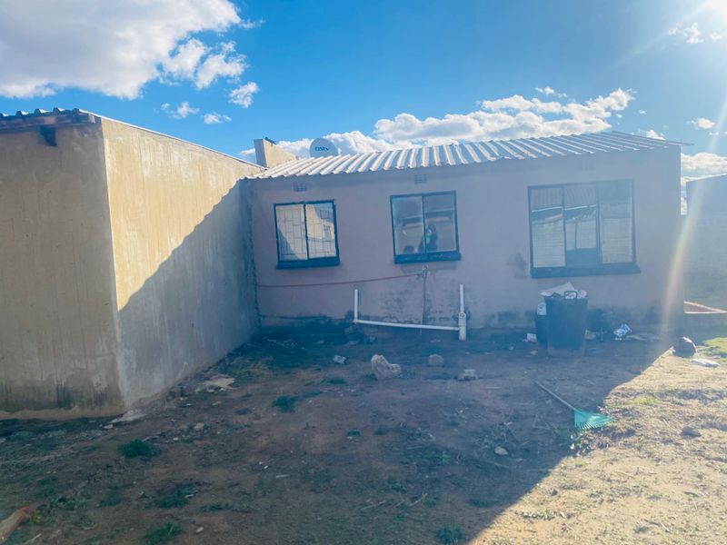 3 Bedroom house for sale at Zamdela. - Photo 1