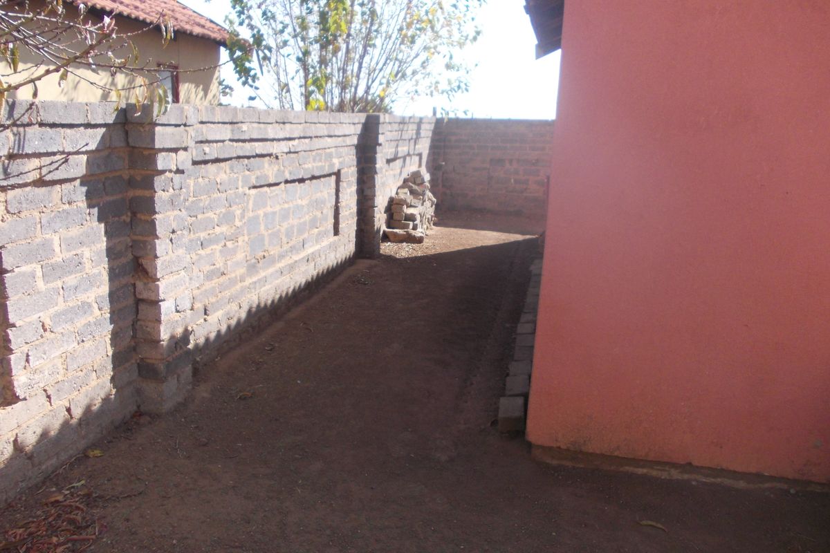 Unique opportunity;  2 Houses in One Spacious Yard. - Photo 4