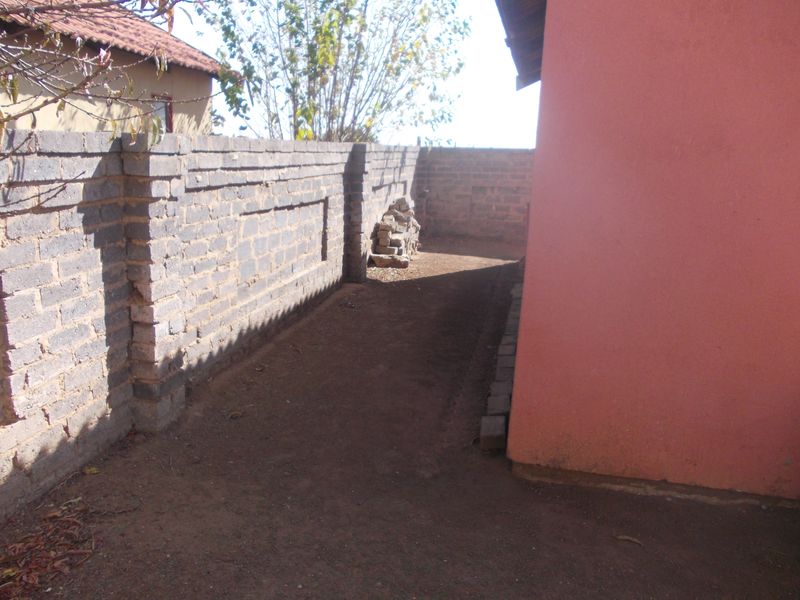 Unique opportunity;  2 Houses in One Spacious Yard. - Photo 4