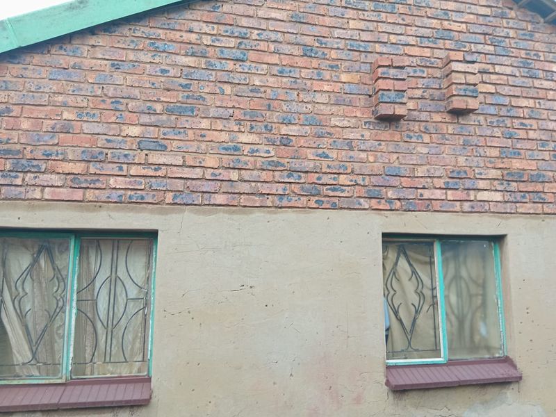House For Sale In Vanderbijlpark - Photo 2