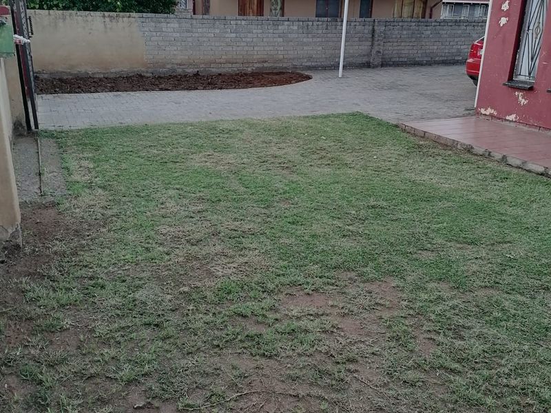 2 Bedroom house for Sale in Unitas Park EXT3 - Photo 4