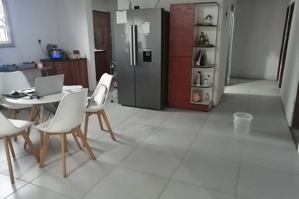 Spacious family home for sale - Photo 3