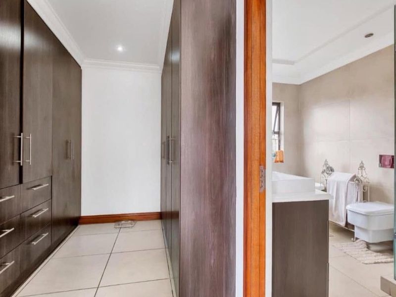 Exceptional Equestrian Lifestyle Property - Photo 9