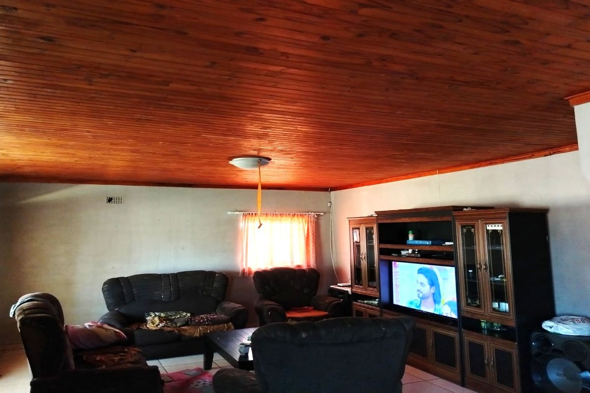 lovely 4-bedroom cw 5 - Photo 2