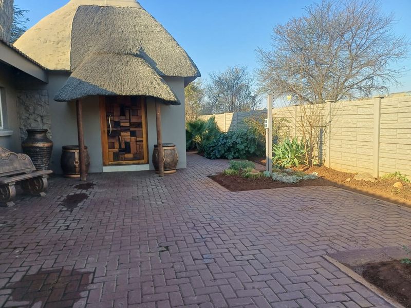 4  Bedroom house for sale in Arcon  Park. - Photo 5