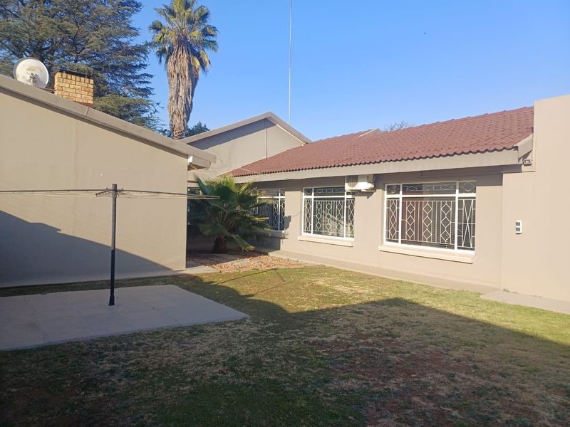 4  Bedroom house for sale in Arcon  Park. - Photo 6