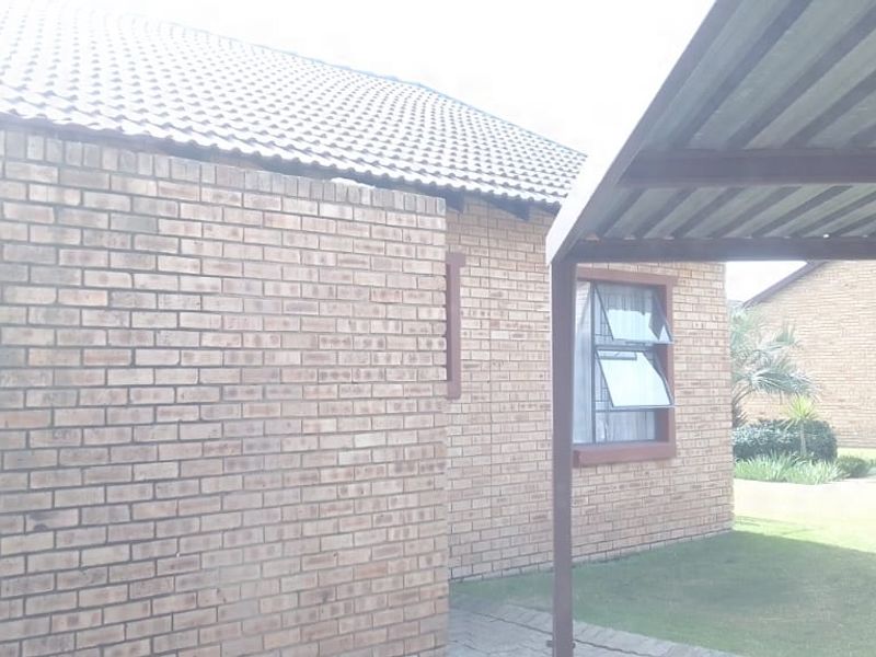2 Bedroom Townhouse For Sale In Riversdale. - Photo 8