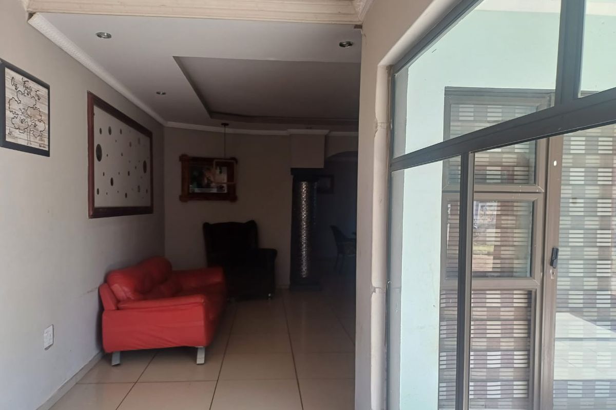Fix upper house  for sale in Riversdale - Photo 2