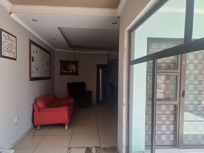 Fix upper house  for sale in Riversdale - Photo 2