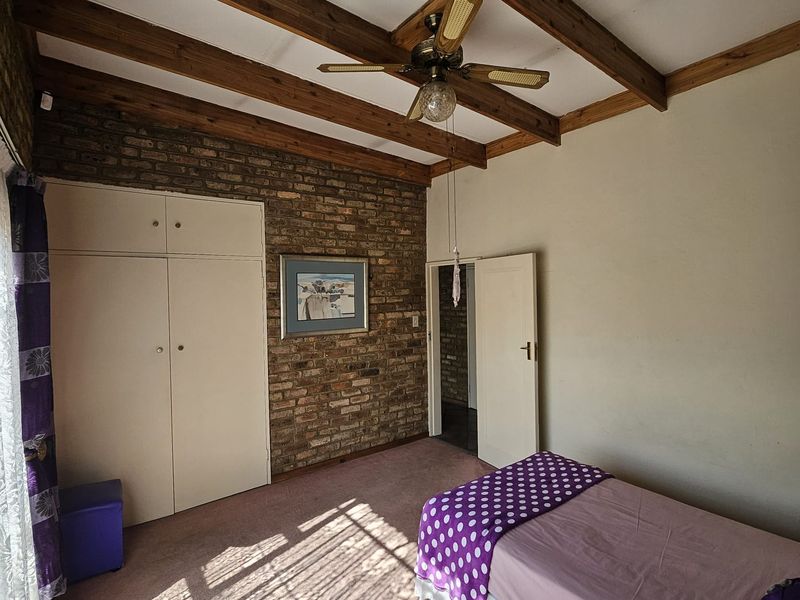 Luxury, Comfort, and Security – All in One Address! - Photo 10