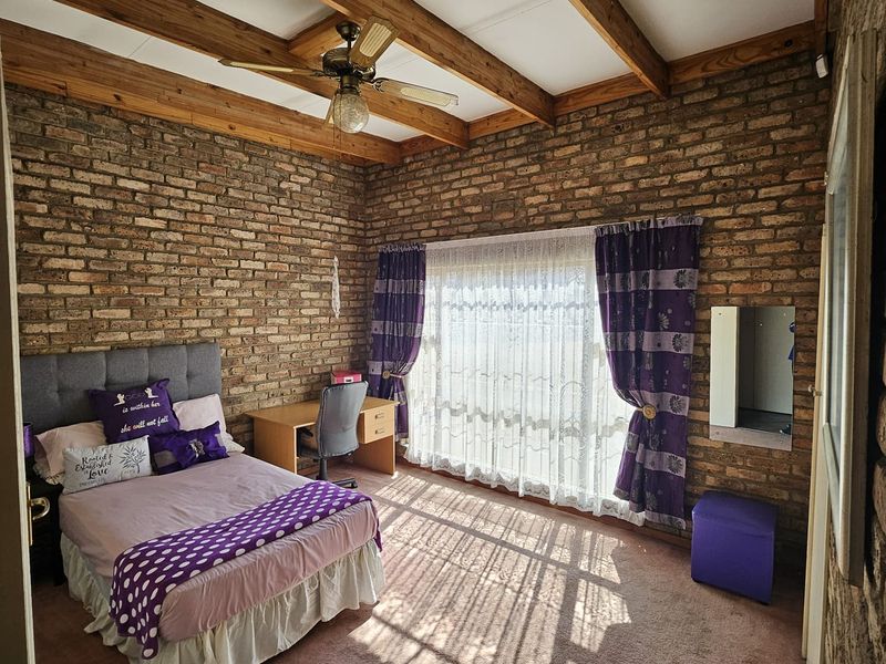 Luxury, Comfort, and Security – All in One Address! - Photo 9
