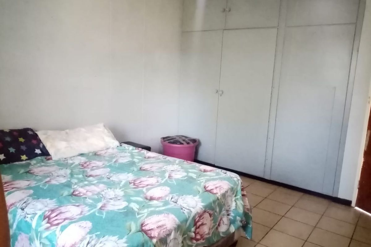 Modern 1-Bedroom Flat for sale – Prime Location Near Vaal Mall - Photo 5
