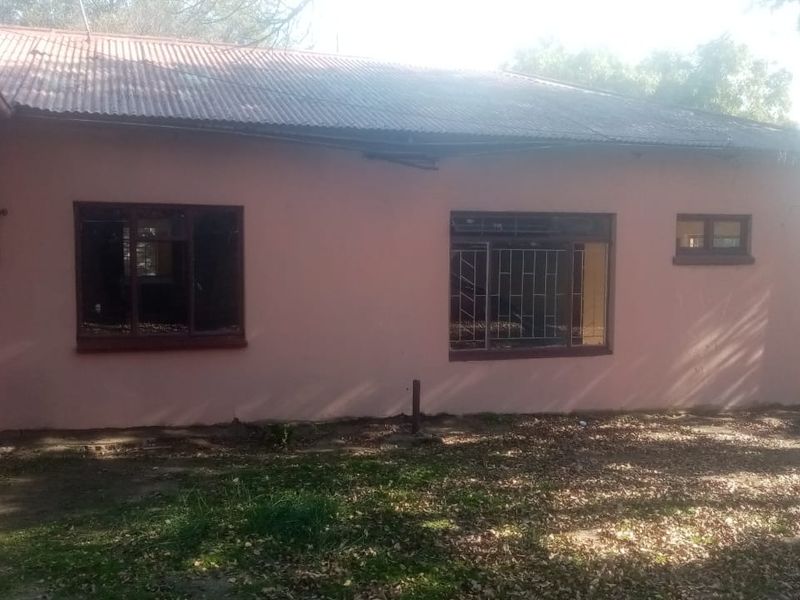 Charming 3-Bedroom Home in Velliers – A Hidden Gem with Great Potential! - Photo 2