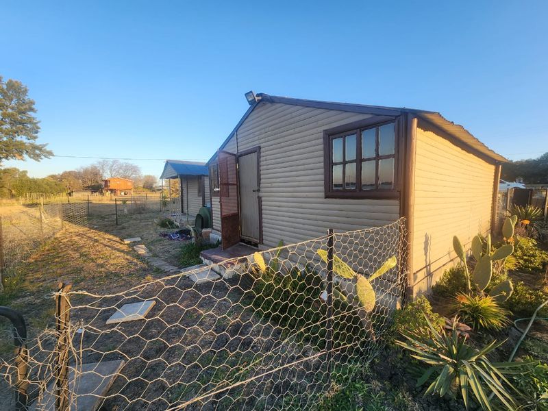 stand for Sale in Orangeville Vaal dam - Photo 1