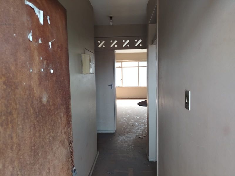 Spacious 2-Bedroom Flat for Quick Sale! Geophyl Place - Photo 10