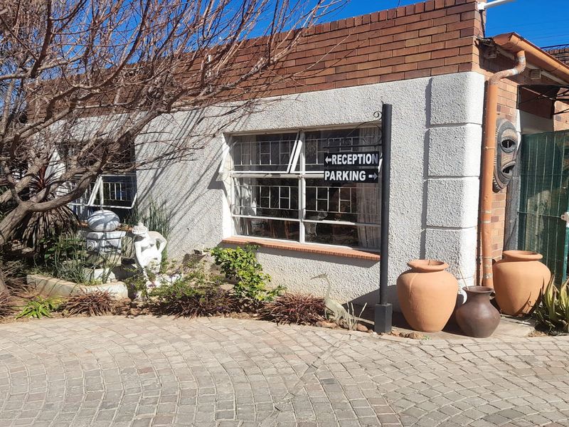 💎—A solid investment as a Commercial B&B and restaurant with serious potential in CBD - Photo 5