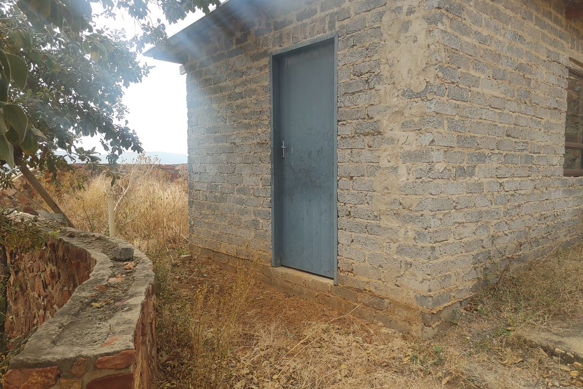 Spectacular 900m2 Vacant Land with Approved Building Plans & Panoramic Views – Vaaloewer - Photo 2