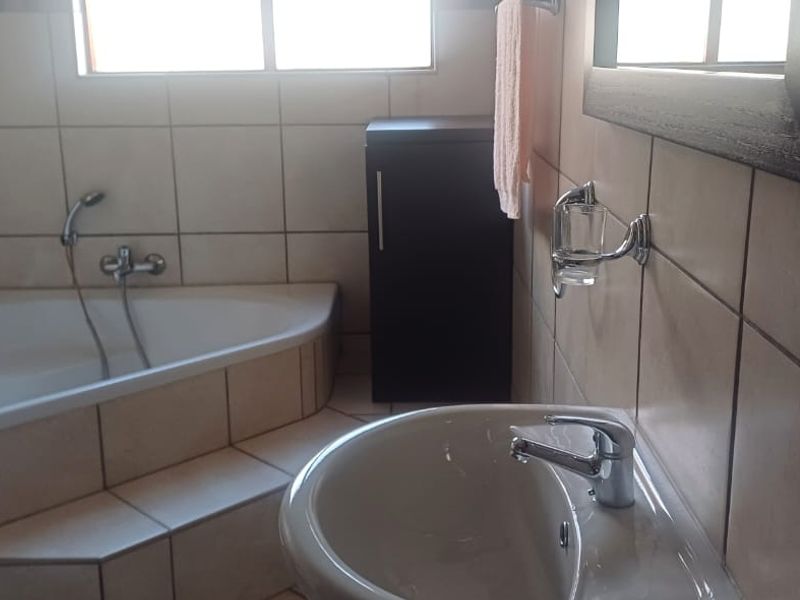 Townhouse for sale - Photo 3