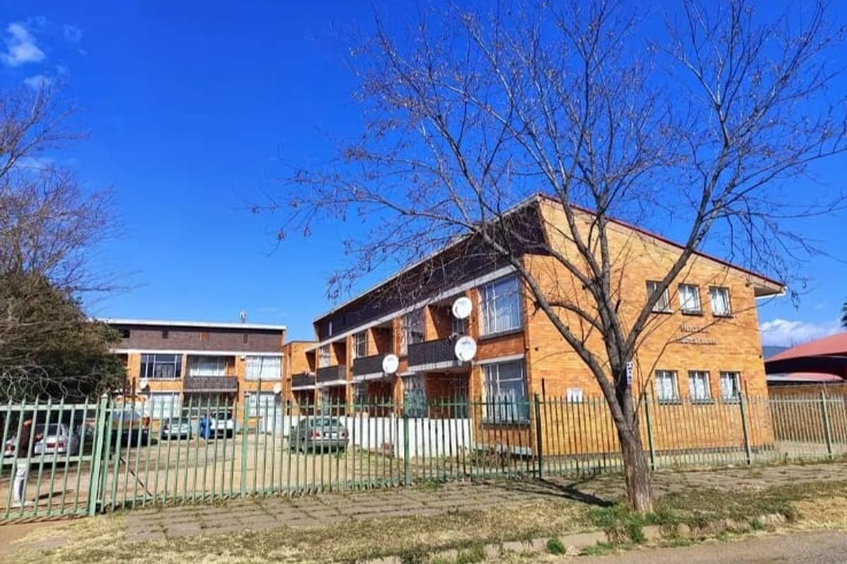 Off-the-Grid Investment Opportunity – Entire Block of Flats in CBD, Vereeniging - Photo 5