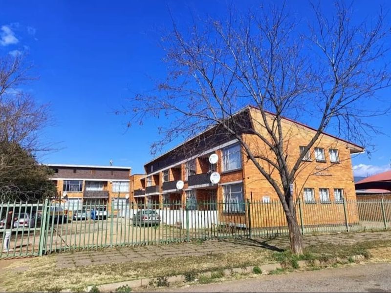 Off-the-Grid Investment Opportunity – Entire Block of Flats in CBD, Vereeniging - Photo 5