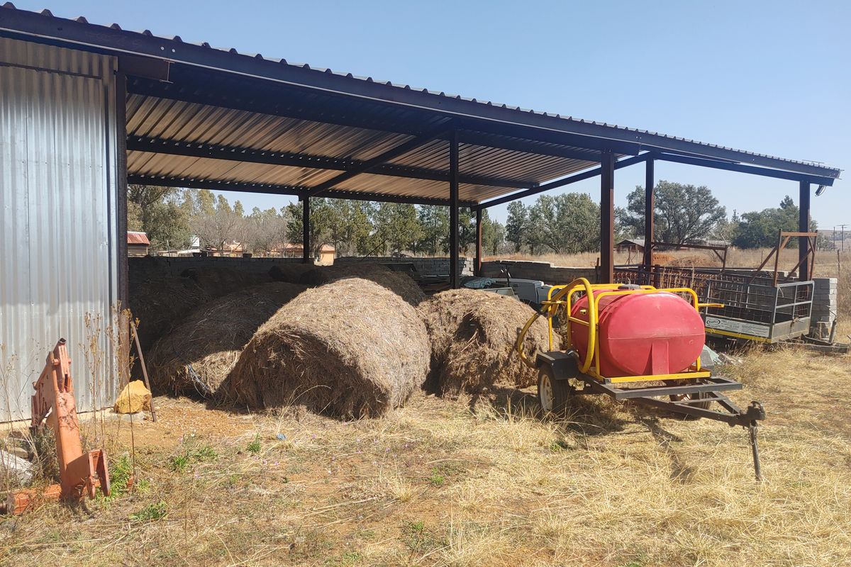 Smallholding for Sale in Lindequesdrift – Fully Off-Grid with Excellent Water Supply - Photo 3