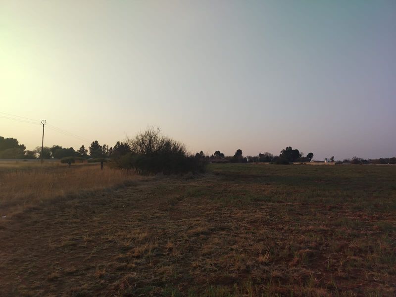 Exceptional 8.5-Hectare Mixed-Use Property – Prime Location Close to Town - Photo 3