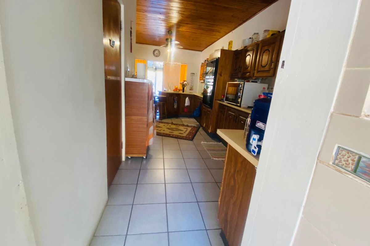 Spacious family home for sale - Photo 3