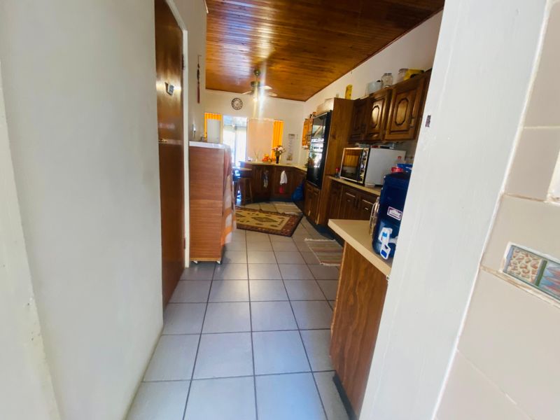 Spacious family home for sale - Photo 3