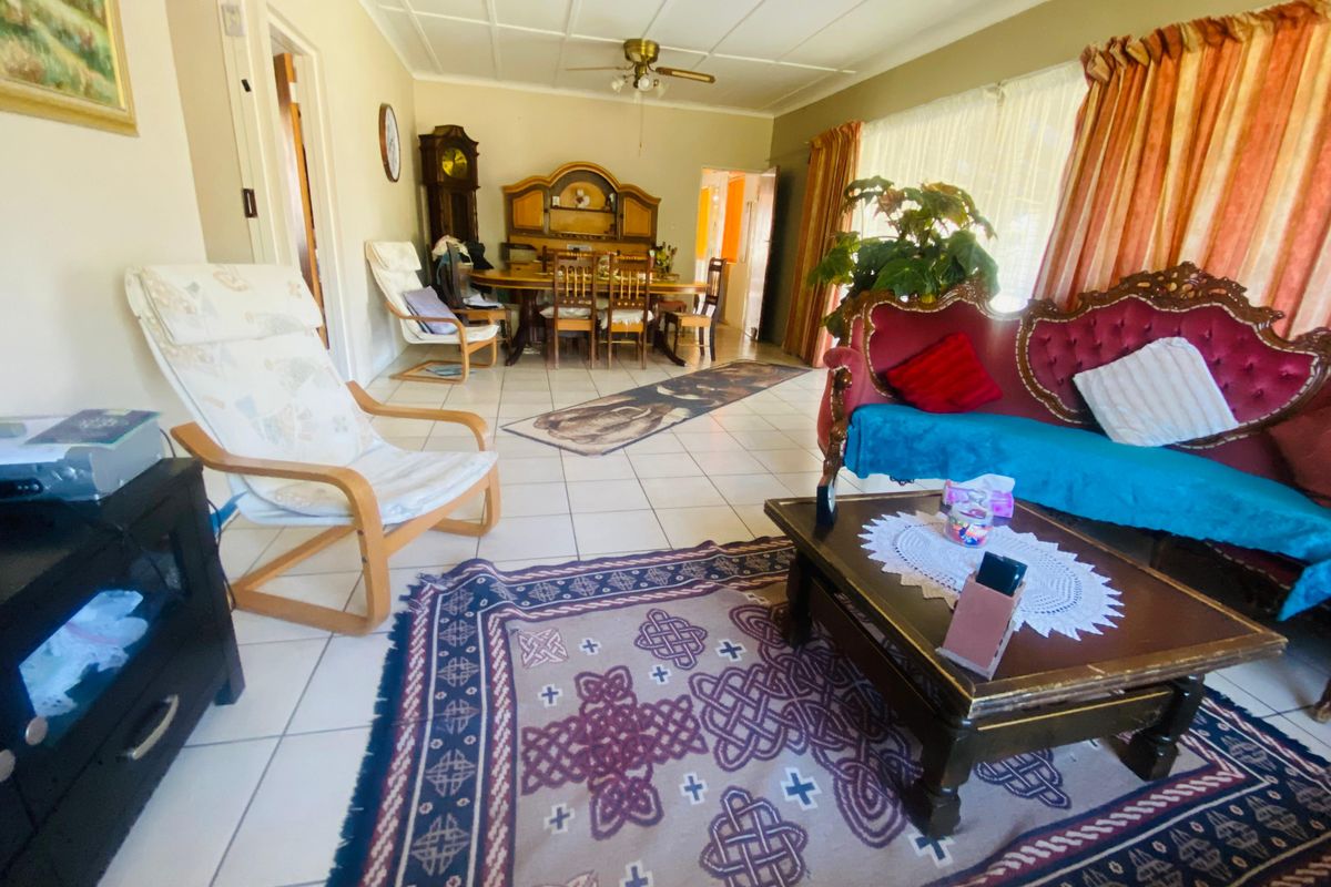 Spacious family home for sale - Photo 4