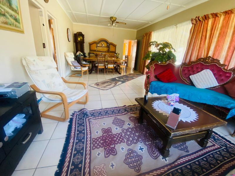 Spacious family home for sale - Photo 4