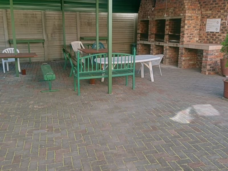 1 Bedroom Flat for sale - Photo 10