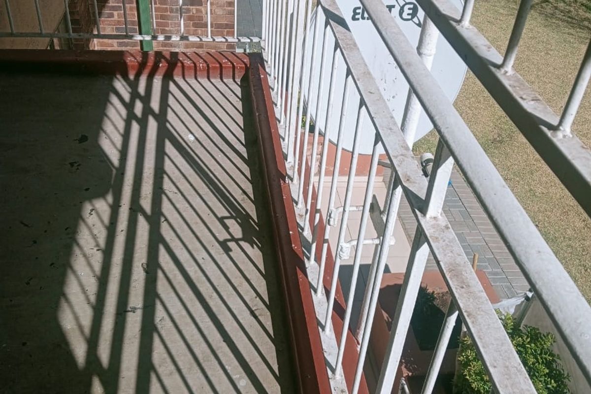 1 Bedroom Flat for sale - Photo 4