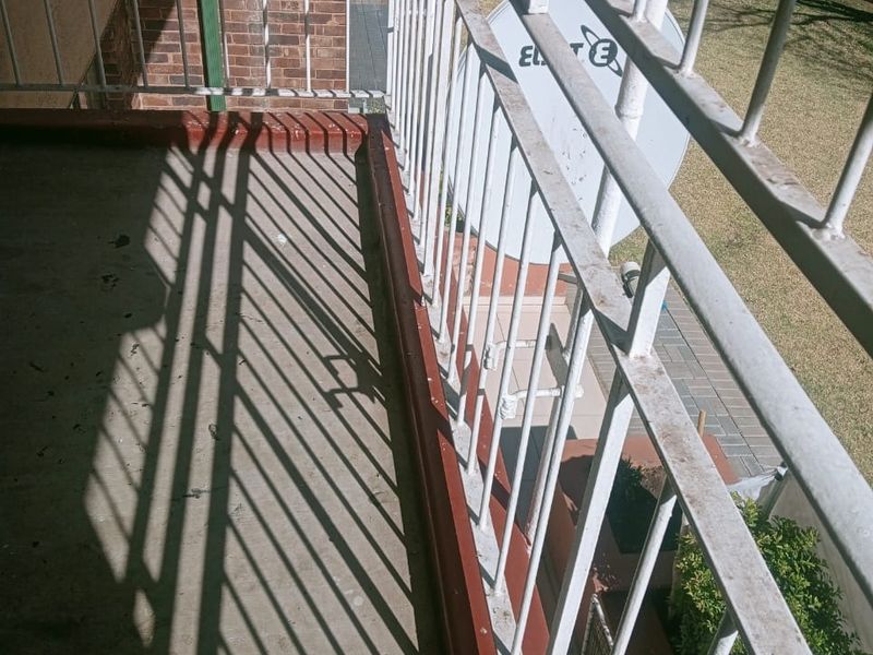 1 Bedroom Flat for sale - Photo 4