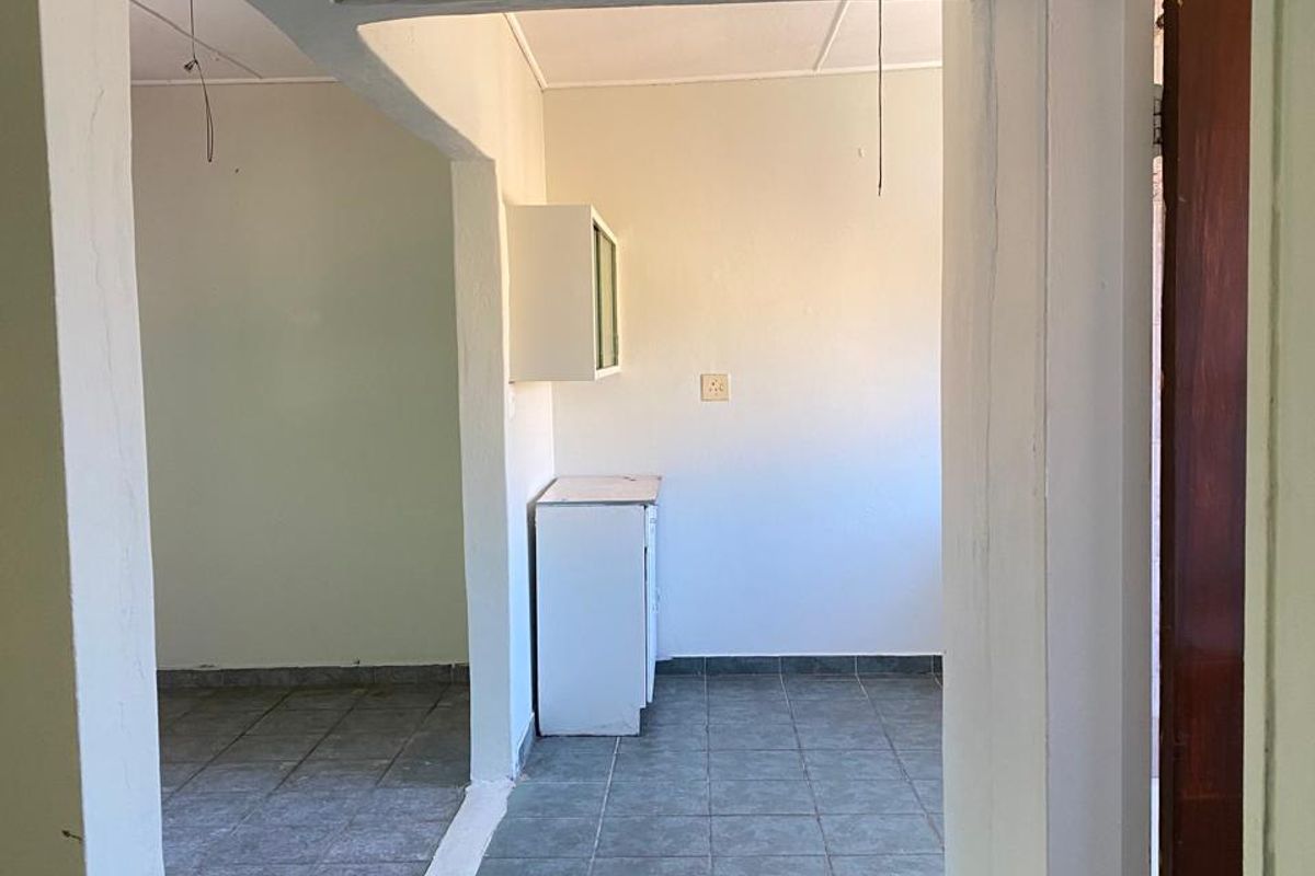 2 Bedroom flat for sale - Photo 3