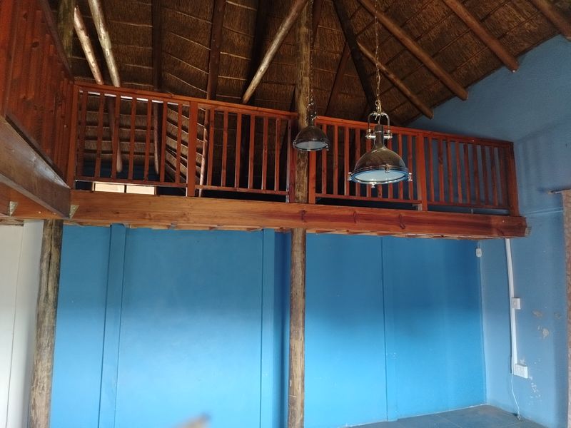 Charming Holiday Home with Water Views, Loft Room & Firepit Deck - Photo 8