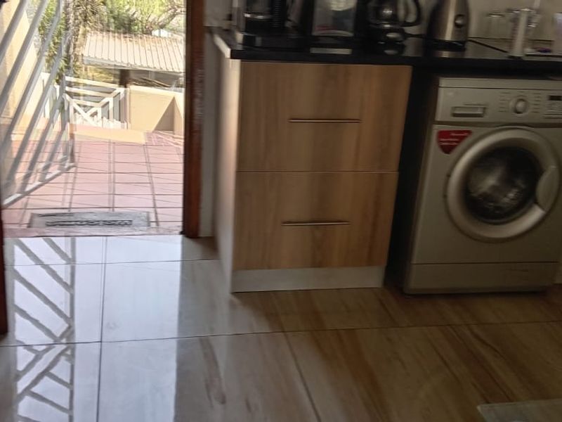 Apartment For Sale In Vereeniging - Photo 1