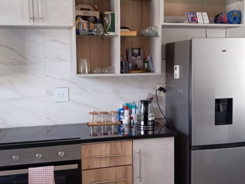 Apartment For Sale In Vereeniging - Photo 2