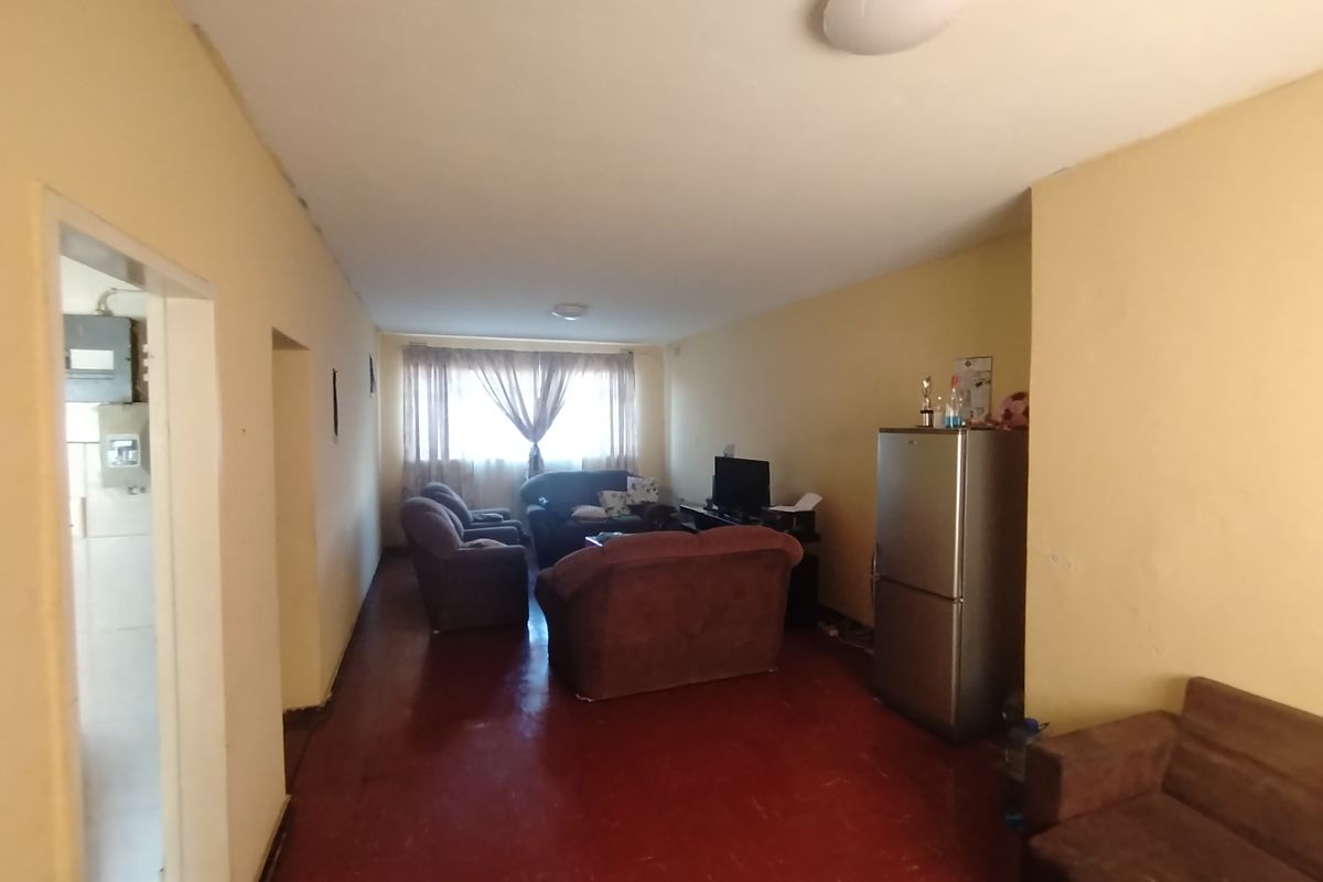 neet 3 bedroom flatlet Antonhof - Photo 3