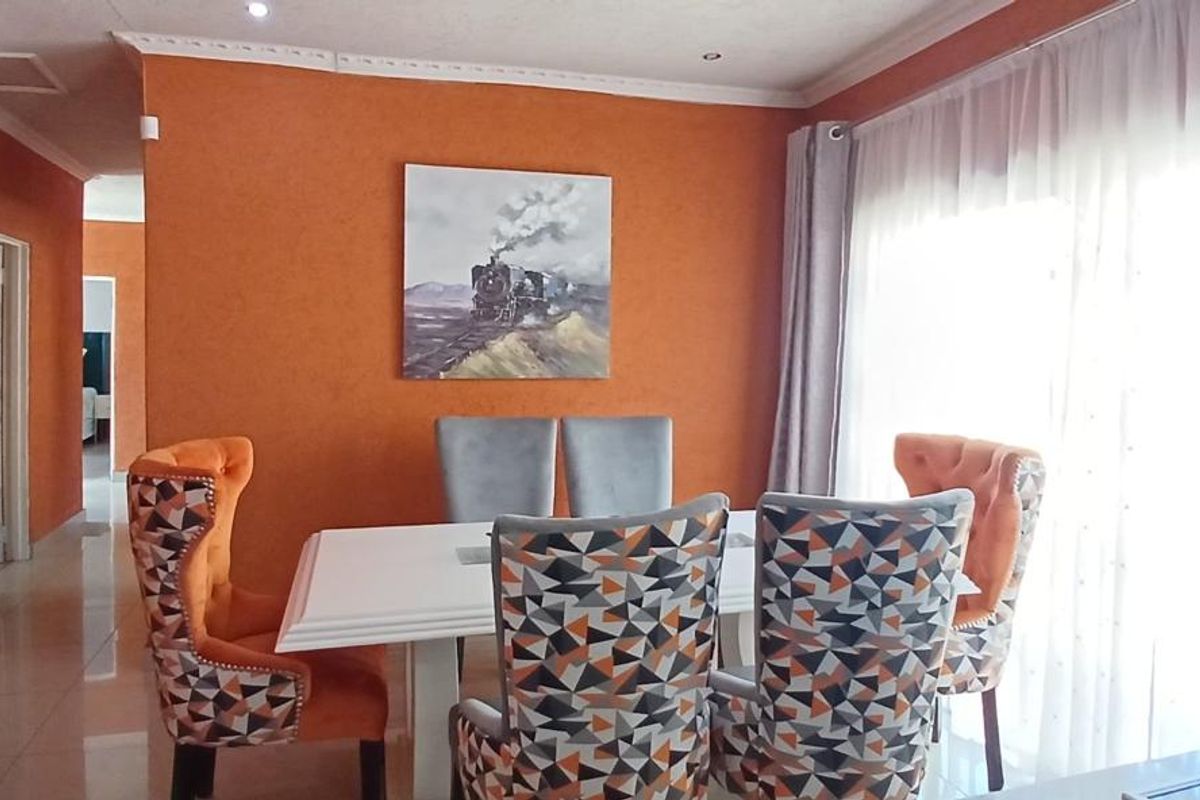 Modern Elegance Meets Comfort – A 3-Bedroom Gem You’ll Be Proud to Call Home - Photo 2