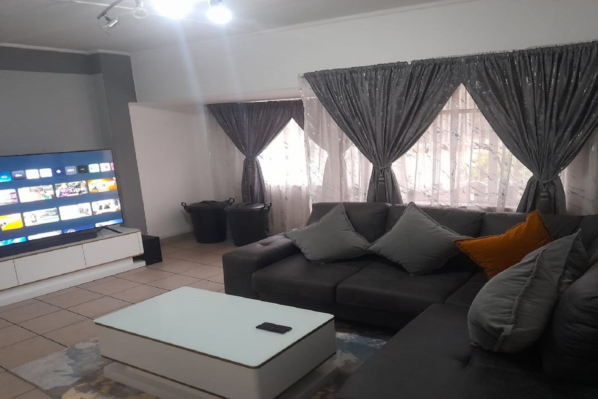 Modern Two-Bedroom Apartment – Move-In Ready! - Photo 2