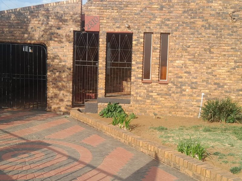 Freehold For Sale In Sebokeng - Photo 1